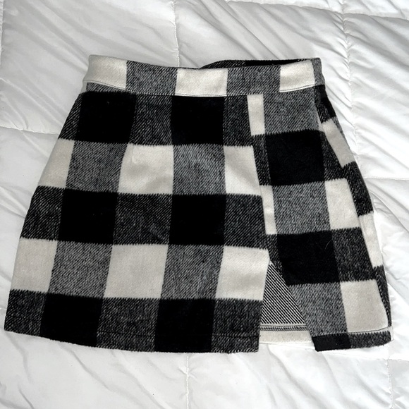Dresses & Skirts - Plaid Wool Mini Skirt